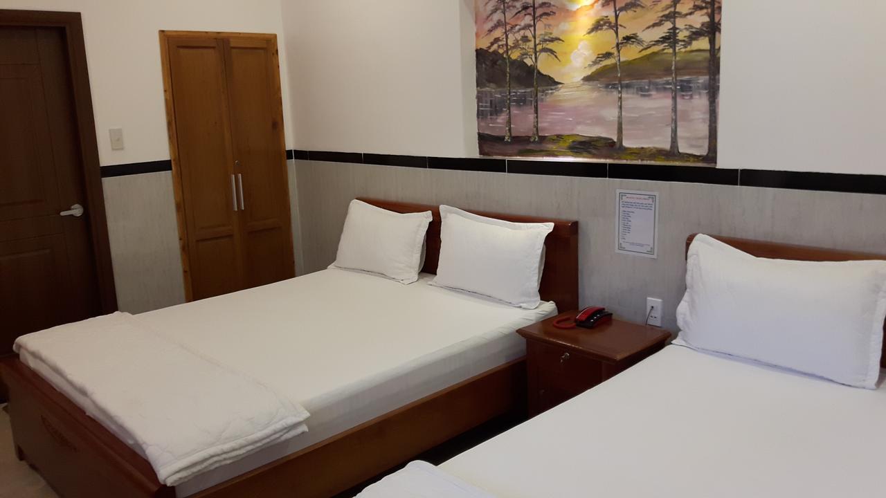 Motel Hoang Gia Long Khanh Εξωτερικό φωτογραφία