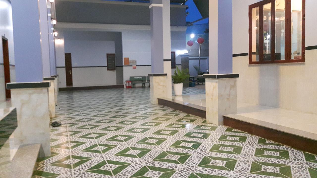 Motel Hoang Gia Long Khanh Εξωτερικό φωτογραφία