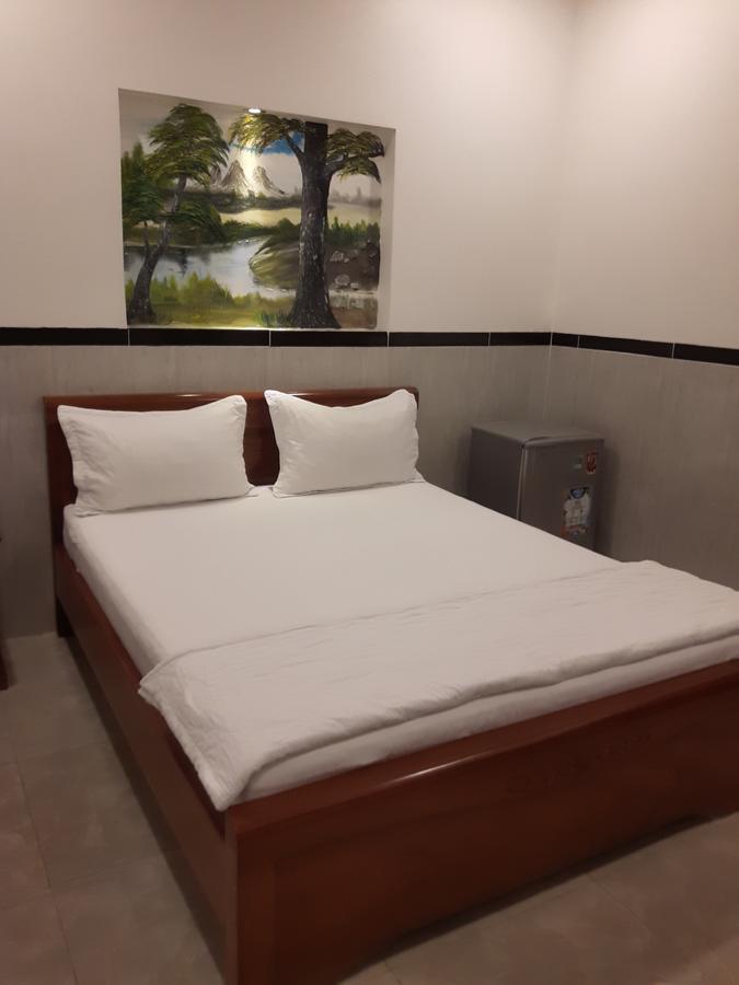 Motel Hoang Gia Long Khanh Εξωτερικό φωτογραφία