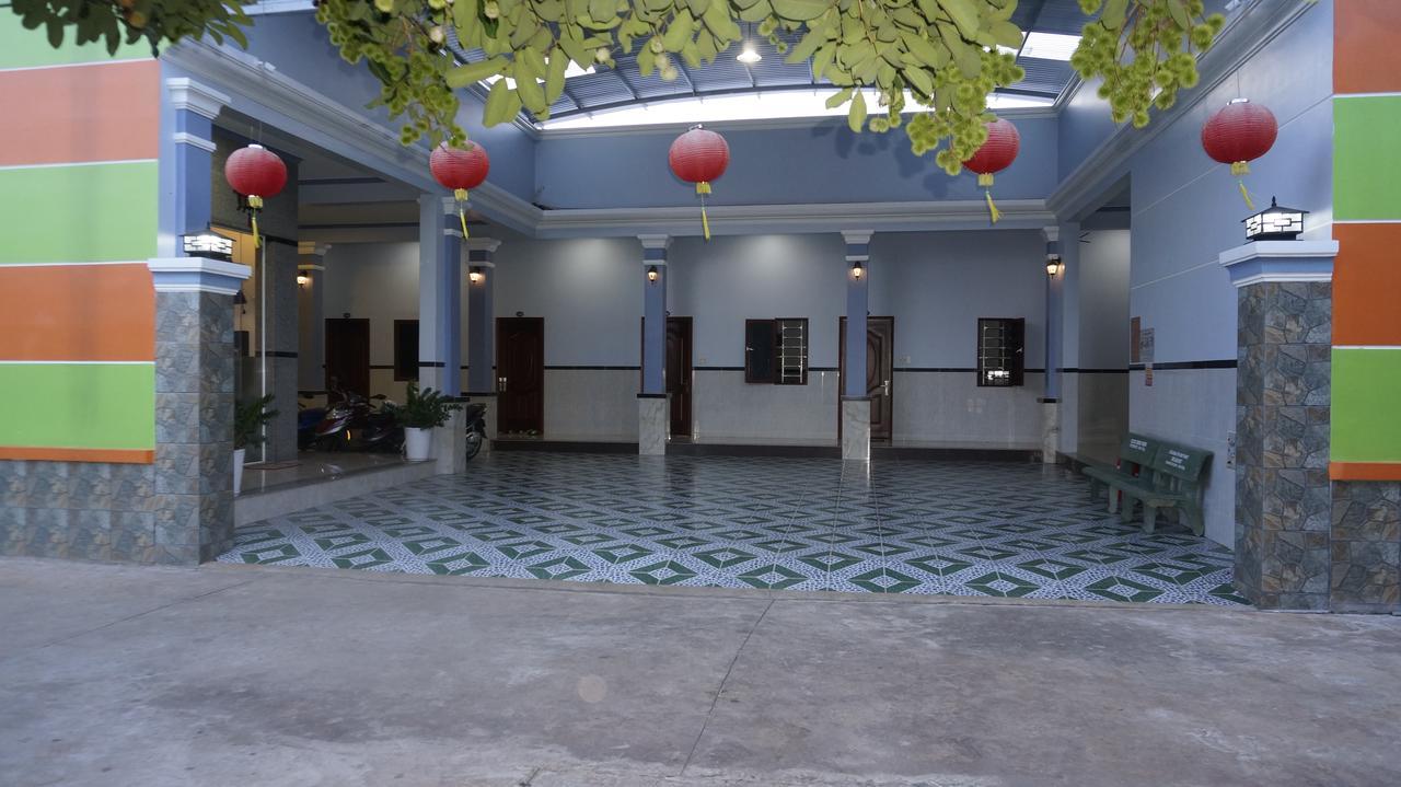 Motel Hoang Gia Long Khanh Εξωτερικό φωτογραφία
