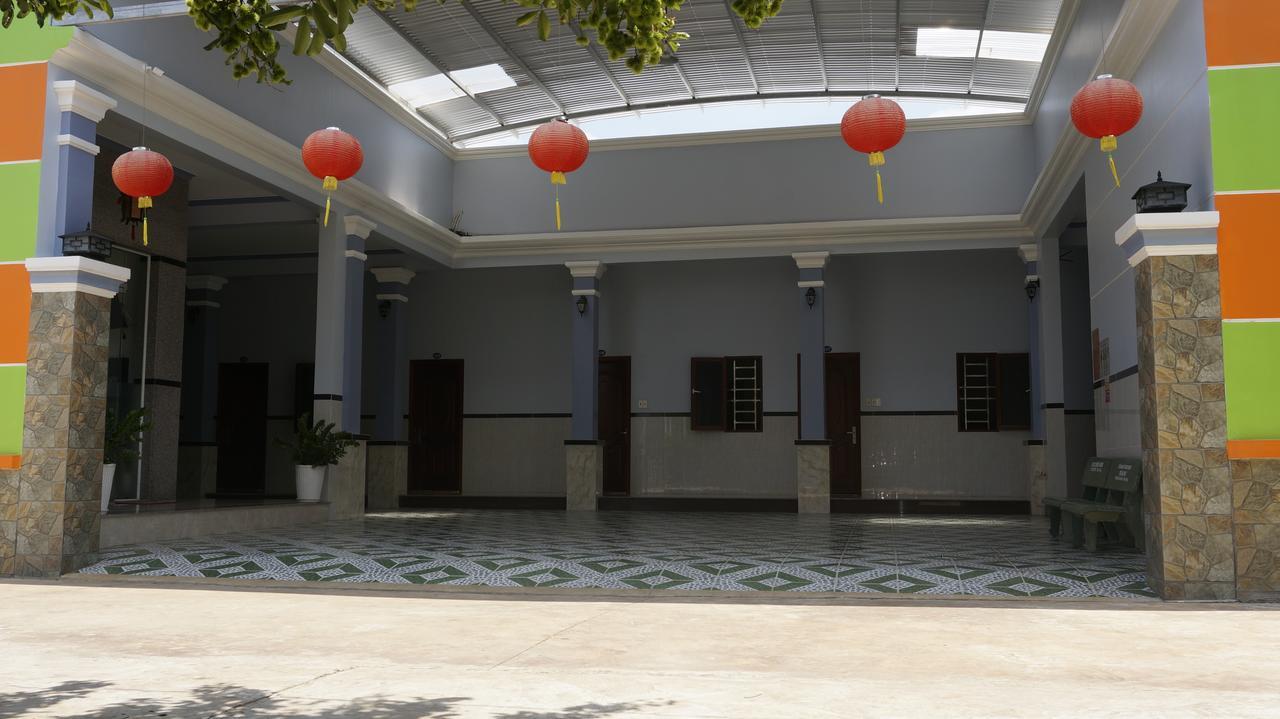 Motel Hoang Gia Long Khanh Εξωτερικό φωτογραφία