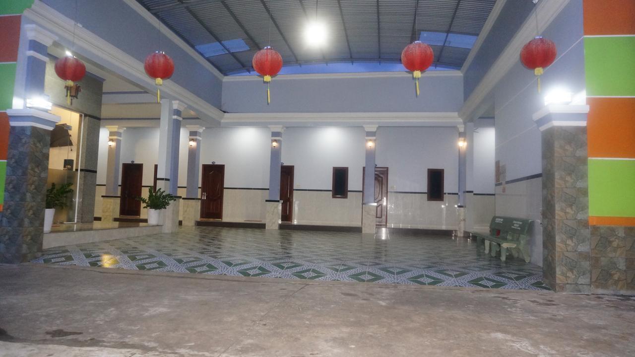 Motel Hoang Gia Long Khanh Εξωτερικό φωτογραφία