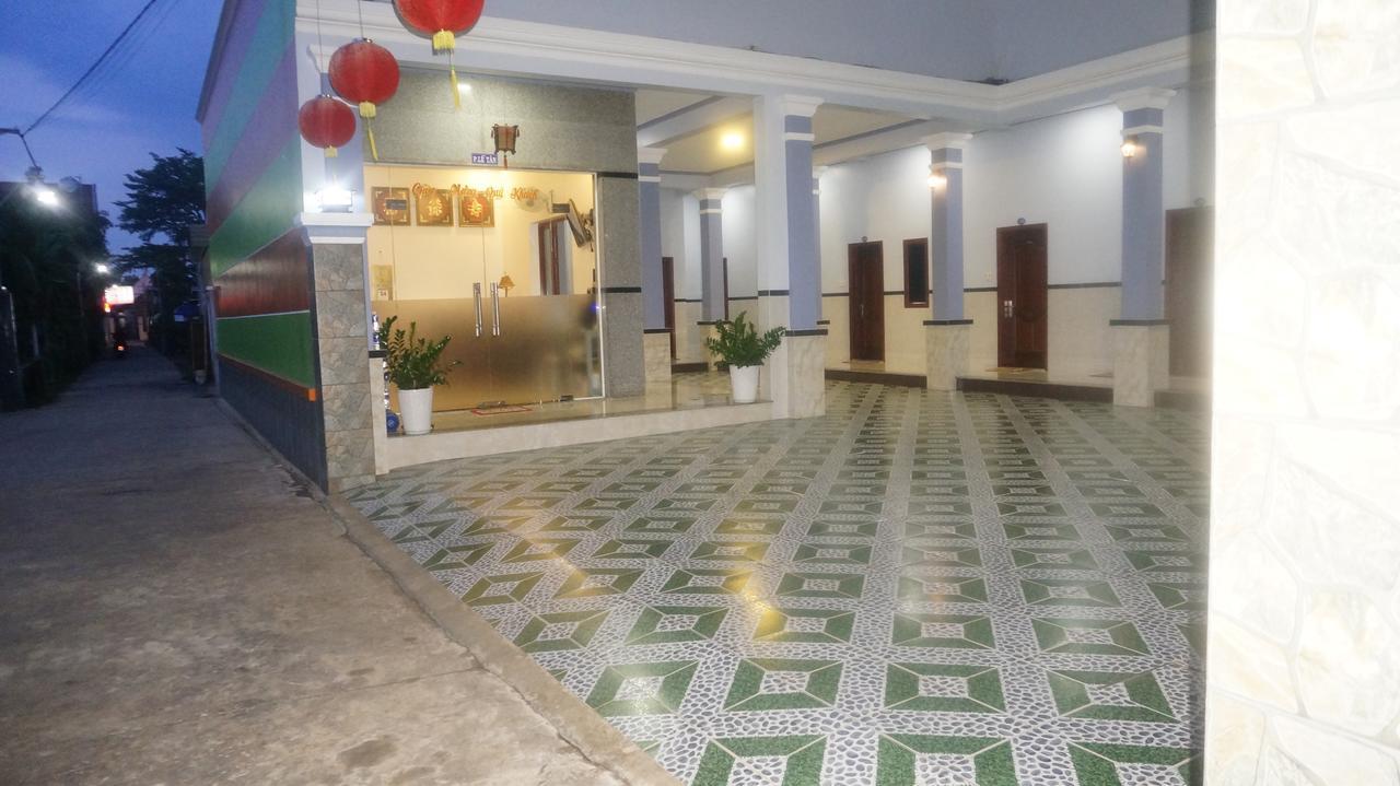 Motel Hoang Gia Long Khanh Εξωτερικό φωτογραφία