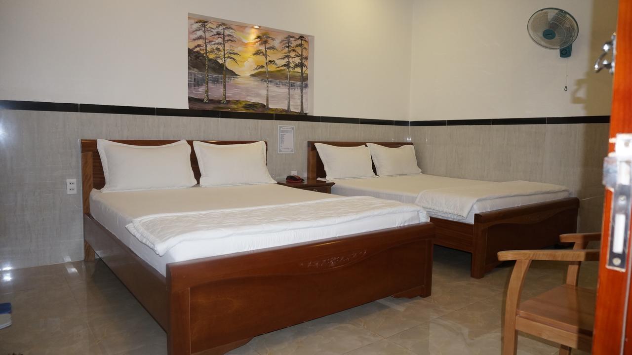 Motel Hoang Gia Long Khanh Εξωτερικό φωτογραφία